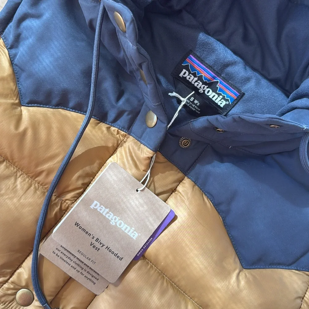 Patagonia Two-Tone Puffer Vest - Picture 2 of 4